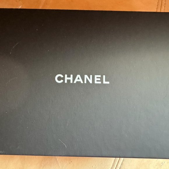 New Chanel Fuchsia Quilted Leather Clutch with Chain Bag Limited Edition - Picture 16 of 16